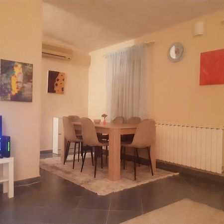 2 Bedroom Centre Apartment Podgorica Kültér fotó