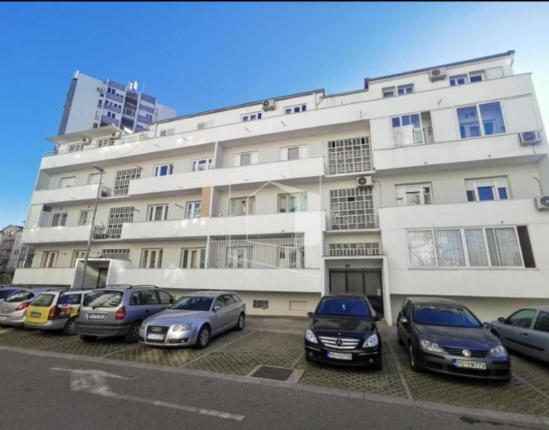 2 Bedroom Centre Apartment Podgorica Kültér fotó